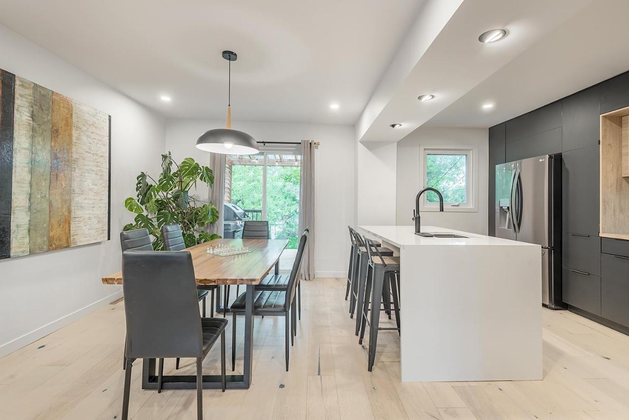 ברוסארד Free Parking Prime Location New Modern Condo מראה חיצוני תמונה